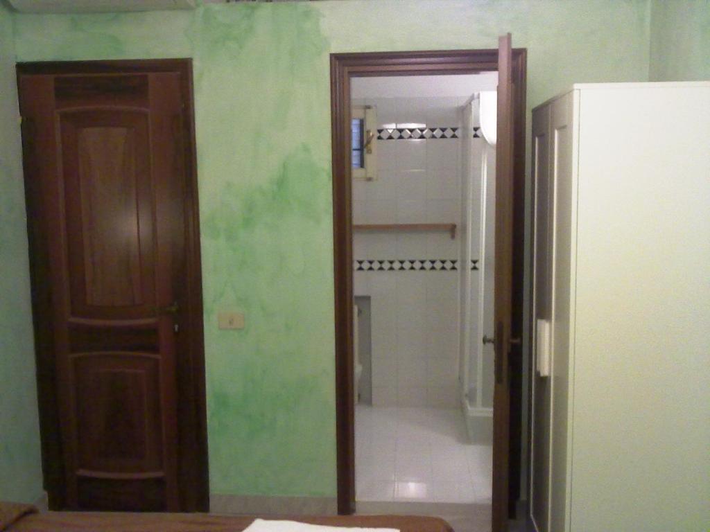 Gigi Holiday Rooms Рим Экстерьер фото