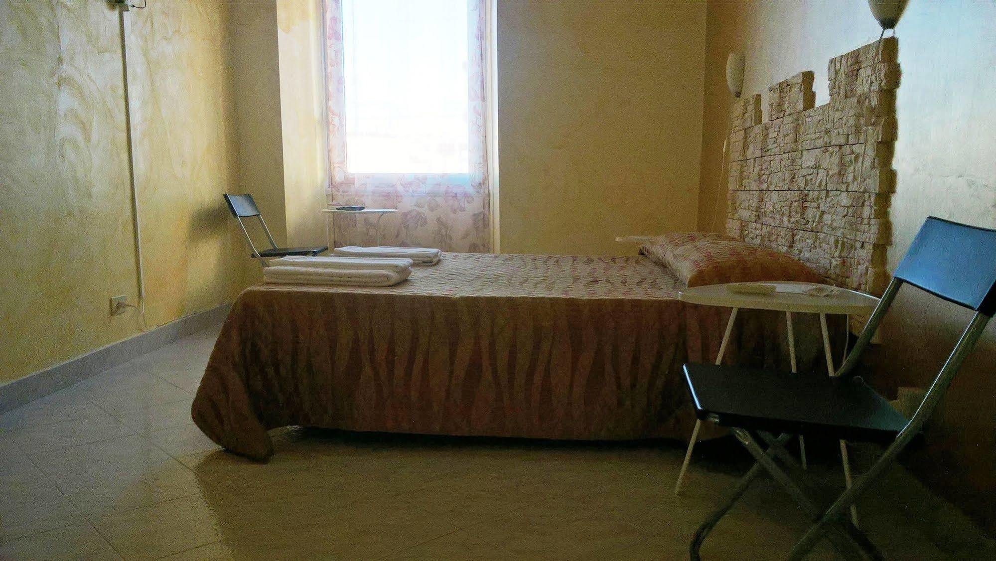 Gigi Holiday Rooms Рим Экстерьер фото