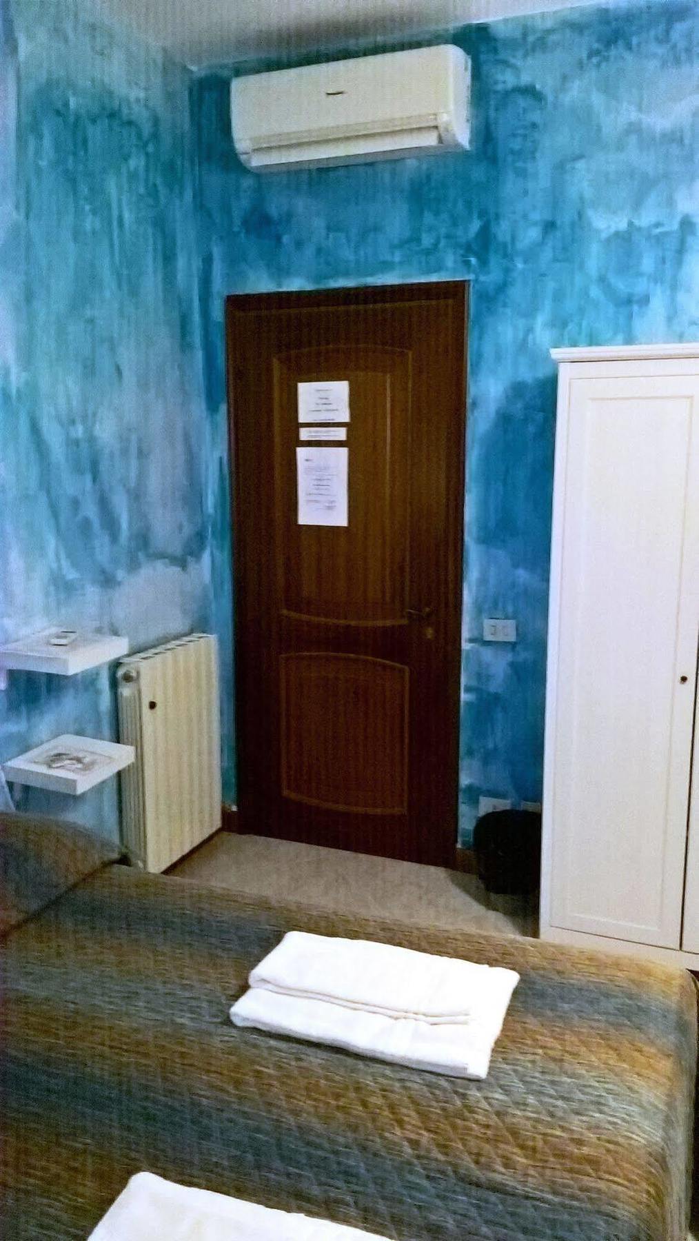 Gigi Holiday Rooms Рим Экстерьер фото