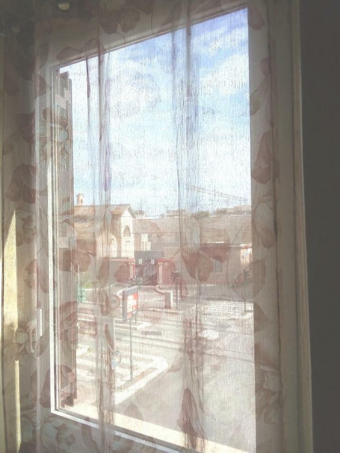 Gigi Holiday Rooms Рим Экстерьер фото