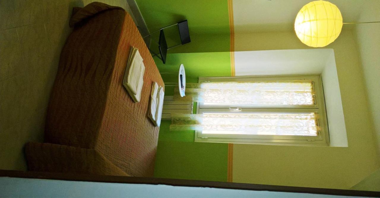 Gigi Holiday Rooms Рим Экстерьер фото